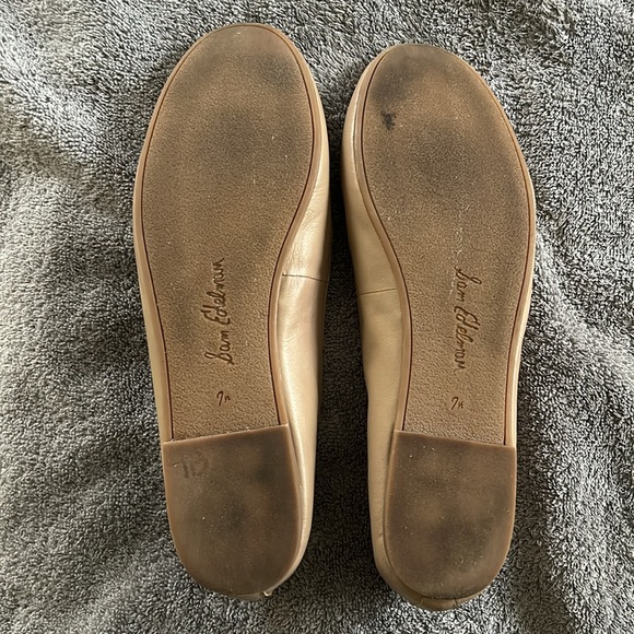 Sam Edelman Scalloped Ballet Flats. Size 7.5 - Picture 3 of 3